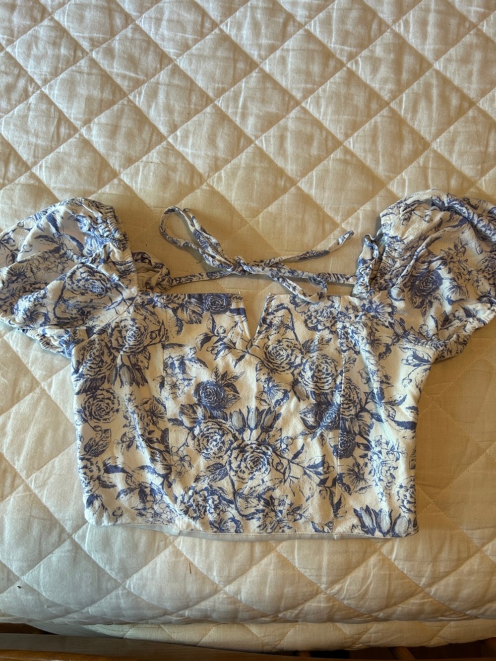Altar'd State White and Blue Floral Puff Sleeve Crop Top